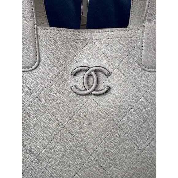 CHANEL Caviar Stitched Large Shopping ToteWhite Cream‎ - Picture 3 of 17
